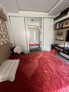 SOBRADO MOBILIADO COM 03 SUÍTES E JACUZZI A VENDA EM PORTO BELO