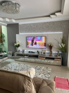 SOBRADO MOBILIADO COM 03 SUÍTES E JACUZZI A VENDA EM PORTO BELO