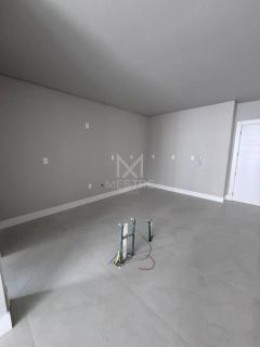 APARTAMENTO COM 03 SUÍTES E VISTA MAR PRONTO Á VENDA EM PORTO BELO