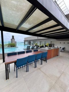 APARTAMENTO COM 03 SUÍTES E VISTA MAR PRONTO Á VENDA EM PORTO BELO