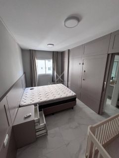 APARTAMENTO 3 SUÍTES MOBILIADO E CLIMATIZADO NA MEIA PRAIA NO - REF