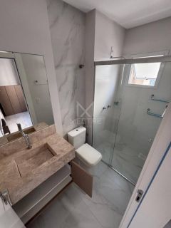 APARTAMENTO 3 SUÍTES MOBILIADO E CLIMATIZADO NA MEIA PRAIA NO - REF