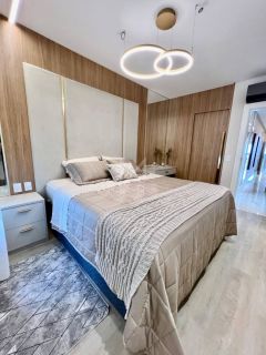 APARTAMENTO COM 03 SUÍTES NO CENTRO DE ITAPEMA