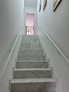 SOBRADO COM 02 SUÍTES EM ITAPEMA