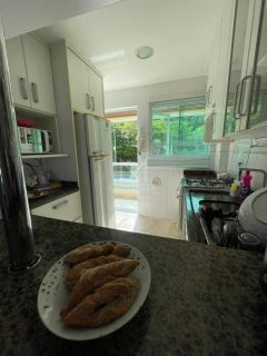 APARTAMENTO COM 03 DORMITÓRIOS À VENDA EM BOMBINHAS