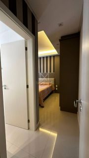 APARTAMENTO COM 03 SUÍTES QUADRA MAR À VENDA NA MEIA PRAIA