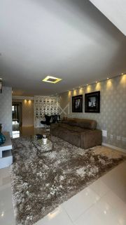 APARTAMENTO COM 03 SUÍTES QUADRA MAR À VENDA NA MEIA PRAIA