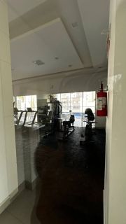 APARTAMENTO COM 03 SUÍTES QUADRA MAR À VENDA NA MEIA PRAIA