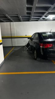 APARTAMENTO COM 03 SUÍTES À VENDA NA MEIA PRAIA