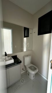 APARTAMENTO COM 03 SUÍTES À VENDA NA MEIA PRAIA