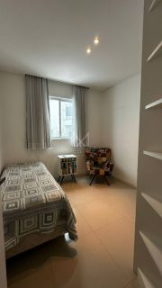 APARTAMENTO COM 02 DORM. MOBILIADO À VENDA NA MEIA PRAIA