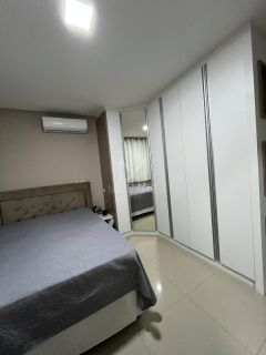 APARTAMENTO MOBILIADO COM 02 SUÍTES À VENDA NO PEREQUÊ