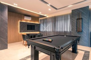 APARTAMENTO MOBILIADO COM 02 SUÍTES NO PEREQUÊ