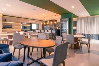 APARTAMENTO MOBILIADO COM 02 SUÍTES NO PEREQUÊ