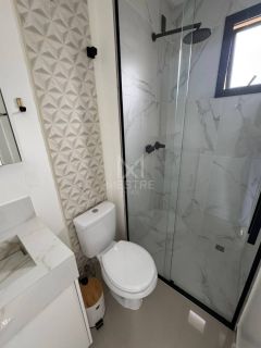 APARTAMENTO MOBILIADO COM 02 SUÍTES NO PEREQUÊ