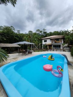 SÍTIO EM ITAPEMA COM ÁREA DE LAZER COMPLETA