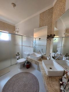 SÍTIO EM ITAPEMA COM ÁREA DE LAZER COMPLETA