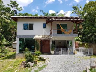 SÍTIO EM ITAPEMA COM ÁREA DE LAZER COMPLETA