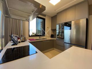 APARTAMENTO COM 03 SUÍTES EM PORTO BELO COM ÓTIMA LOCALIZAÇÃO