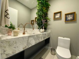 APARTAMENTO COM 03 SUÍTES EM PORTO BELO COM ÓTIMA LOCALIZAÇÃO