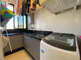 APARTAMENTO COM 03 SUÍTES EM PORTO BELO COM ÓTIMA LOCALIZAÇÃO