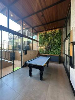 APARTAMENTO MOBILIADO COM 03 SUÍTES À VENDA NA MEIA PRAIA