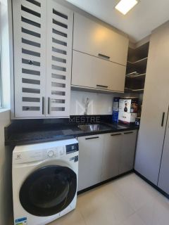 APARTAMENTO MOBILIADO COM 03 SUÍTES À VENDA NA MEIA PRAIA