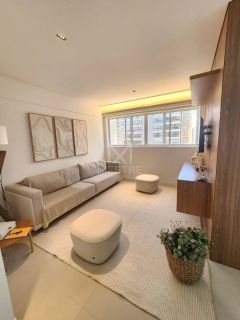 APARTAMENTO MOBILIADO COM 03 SUÍTES À VENDA NA MEIA PRAIA