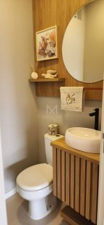 APARTAMENTO COM 03 SUÍTES TOTALMENTE MOBILIADO À VENDA NA MEIA PRAIA