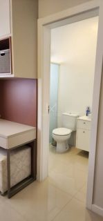 APARTAMENTO COM 03 SUÍTES TOTALMENTE MOBILIADO À VENDA NA MEIA PRAIA