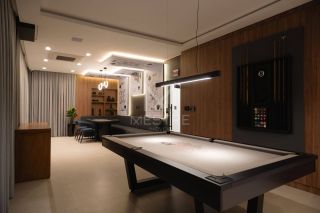 APARTAMENTO COM 04 SUÍTES À VENDA NO CORAÇÃO DA MEIA PRAIA