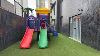 APARTAMENTO COM 04 SUÍTES À VENDA NO CORAÇÃO DA MEIA PRAIA