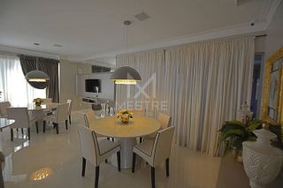 APARTAMENTO À VENDA COM 03 SUÍTES NA MEIA PRAIA