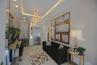 APARTAMENTO À VENDA COM 03 SUÍTES NA MEIA PRAIA