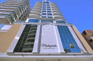 APARTAMENTO À VENDA COM 03 SUÍTES NA MEIA PRAIA