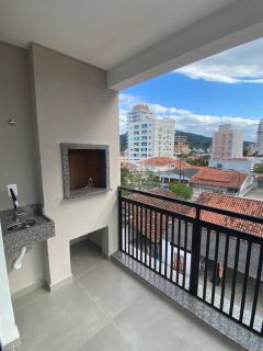 APARTAMENTO COM 02 DORMITÓRIOS À VENDA