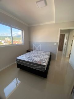 APARTAMENTO COM 02 DORMITÓRIOS À VENDA
