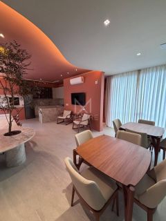 APARTAMENTO SEMI MOBILIADO 3 SUÍTES EM PRÉDIO NOVO NA MEIA PRAIA