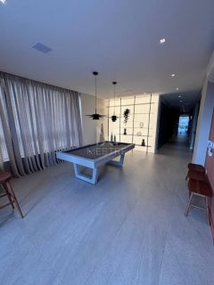 APARTAMENTO SEMI MOBILIADO 3 SUÍTES EM PRÉDIO NOVO NA MEIA PRAIA