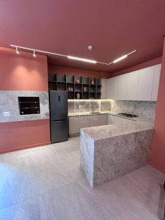 APARTAMENTO SEMI MOBILIADO 3 SUÍTES EM PRÉDIO NOVO NA MEIA PRAIA