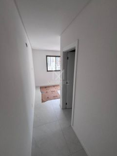 APARTAMENTO SEMI MOBILIADO 3 SUÍTES EM PRÉDIO NOVO NA MEIA PRAIA