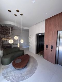 APARTAMENTO SEMI MOBILIADO 3 SUÍTES EM PRÉDIO NOVO NA MEIA PRAIA