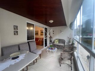 APARTAMENTO QUADRA MAR NO CENTRO DE ITAPEMA