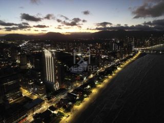 APARTAMENTO COM VISTA MAR E 04 SUÍTES EM PORTO BELO