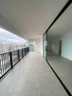 APARTAMENTO VISTA MAR NO CENTRO DE ITAPEMA