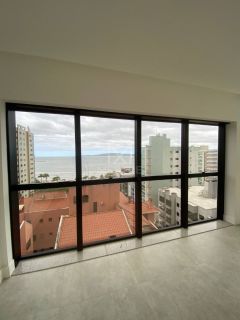 APARTAMENTO VISTA MAR NO CENTRO DE ITAPEMA