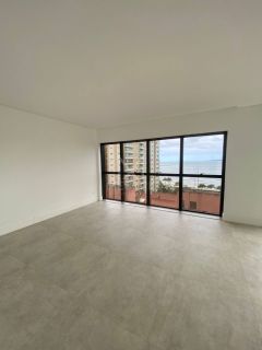 APARTAMENTO VISTA MAR NO CENTRO DE ITAPEMA