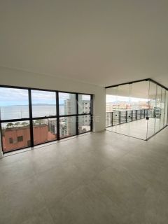 APARTAMENTO VISTA MAR NO CENTRO DE ITAPEMA