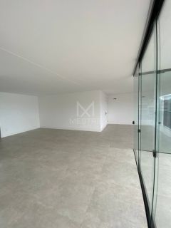 APARTAMENTO VISTA MAR NO CENTRO DE ITAPEMA