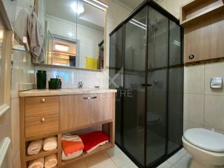 APARTAMENTO COM 04 DORMITÓRIOS NO CORAÇÃO DE ITAPEMA